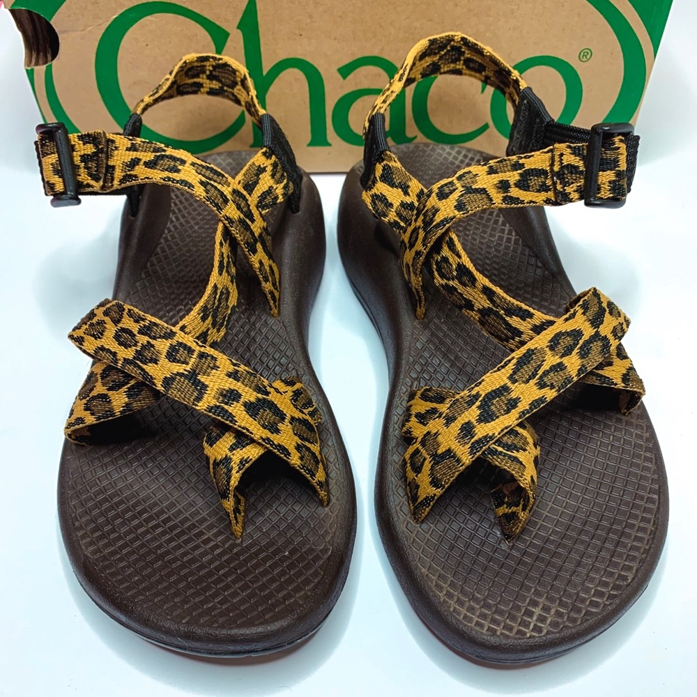 Leopard Chacos